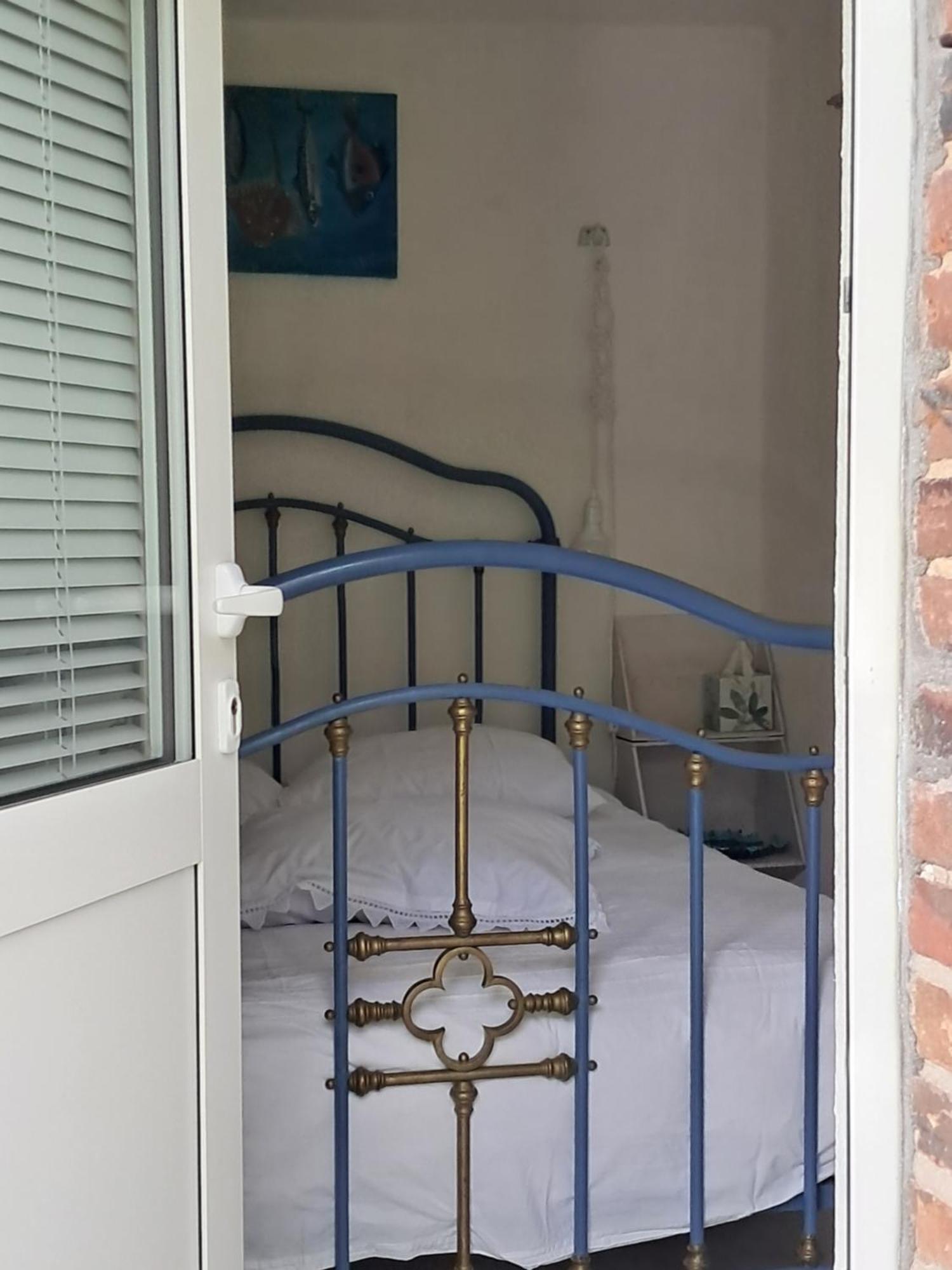 内尔河畔欧比尼Le Buisson De La Gariole住宿加早餐旅馆 外观 照片